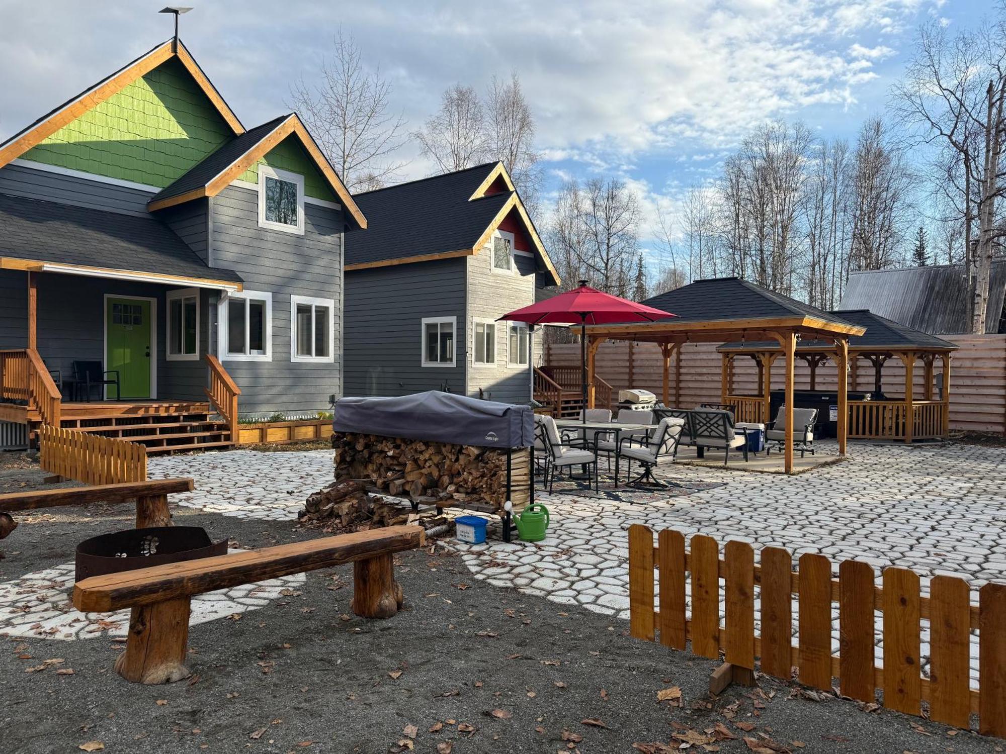 Talkeetna Log Cabin With Hot Tub Unit 2 Экстерьер фото